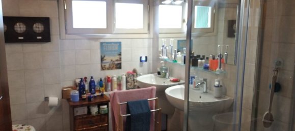 3-salle Appartement à Brescia, Italy No. 4691 7