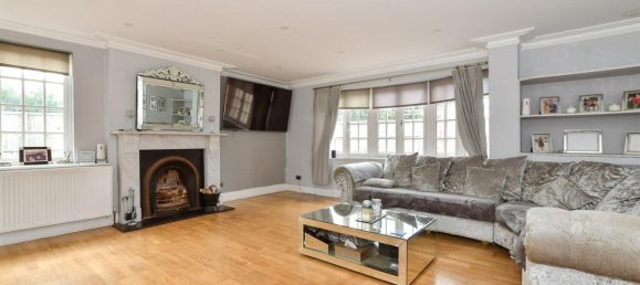 4 bedrooms House in Essex, United Kingdom No. 3962 4