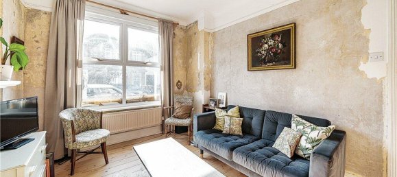 1 bedroom Maisonette in London, United Kingdom No. 7743 12