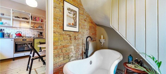 1 bedroom Maisonette in London, United Kingdom No. 7743 17