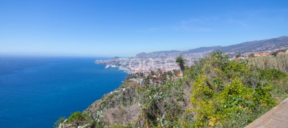 Land in Funchal, Portugal No. 89998 3