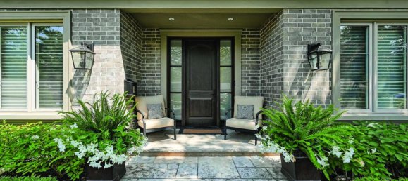 4 bedrooms House in Burlington, Canada No. 966 2