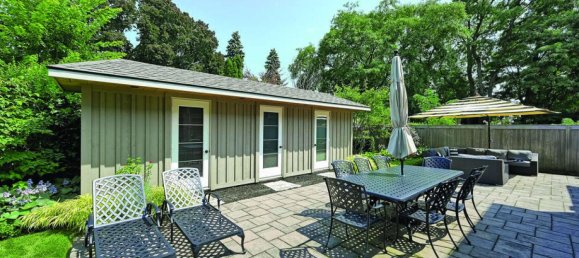 4 bedrooms House in Burlington, Canada No. 966 6