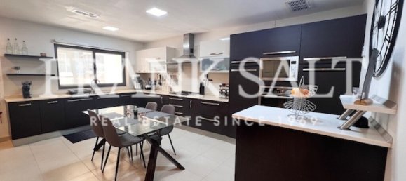 3 bedrooms Maisonette in Swieqi, Malta No. 5196 2