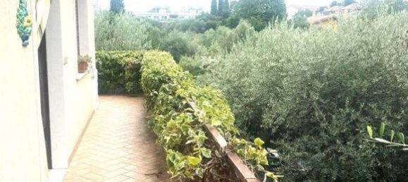 5 bedrooms Villa in Toscolano Maderno, Italy No. 332167 16