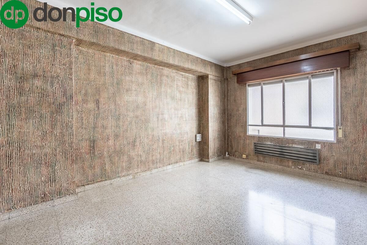 Apartamento T2 em Granada, Spain N.º 90759