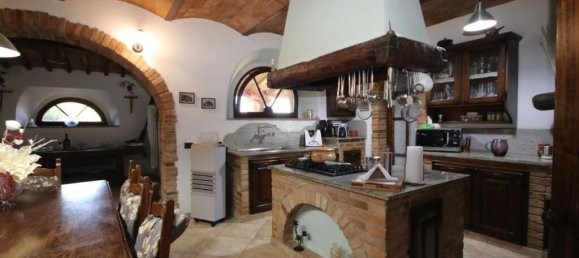 Villa T3 em Volterra, Italy N.º 370946 8