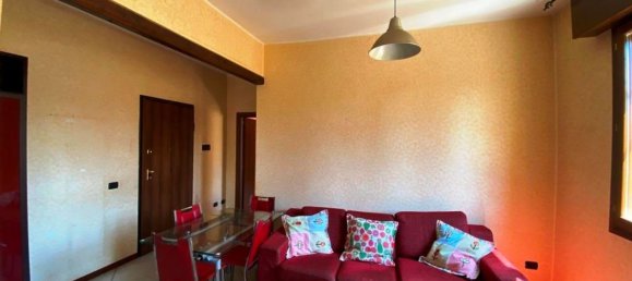 4 bedrooms Apartment in Castelvetro di Modena, Italy No. 370526 8