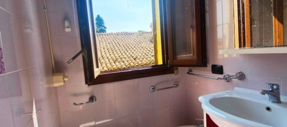 4 bedrooms Apartment in Castelvetro di Modena, Italy No. 370526 27