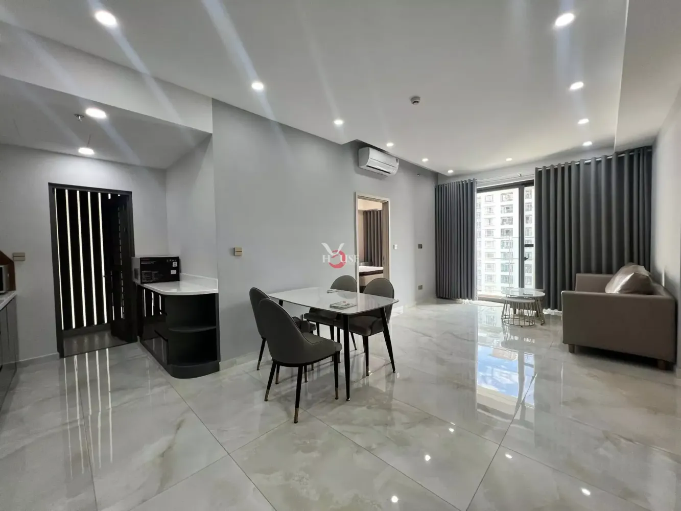 2 bedrooms Apartment in District 7, Vietnam No. 19272
