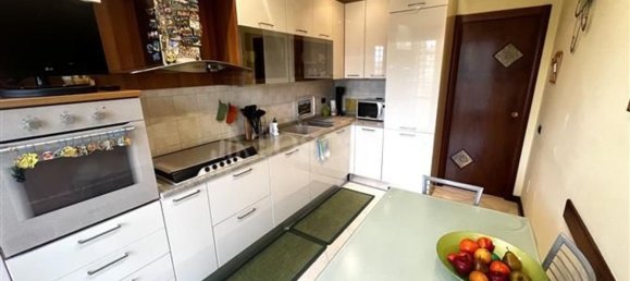 4-Zimmer Wohnung in Rome, Italy, Nr. 203937 5