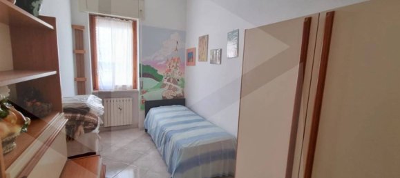 3-salle Appartement à Montesilvano, Italy No. 28371 17