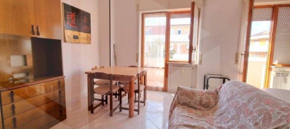3-salle Appartement à Montesilvano, Italy No. 28371 5