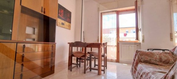 3-salle Appartement à Montesilvano, Italy No. 28371 6