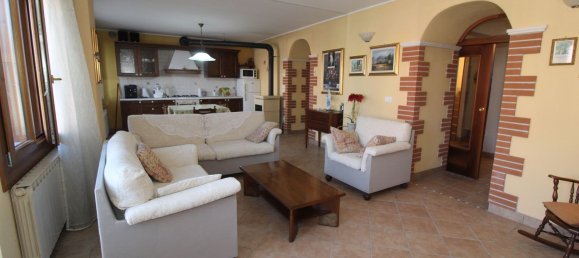 6 bedrooms House in Brogliano, Italy No. 352561 6