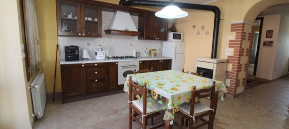 6 bedrooms House in Brogliano, Italy No. 352561 7