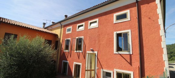 6 bedrooms House in Brogliano, Italy No. 352561 20
