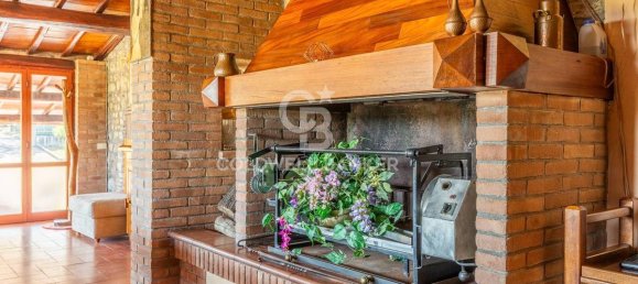 6 bedrooms House in Todi, Italy No. 332819 18