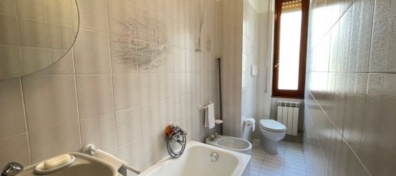 Квартира с 4 комнатами в Алассио, Италия № 143155 15