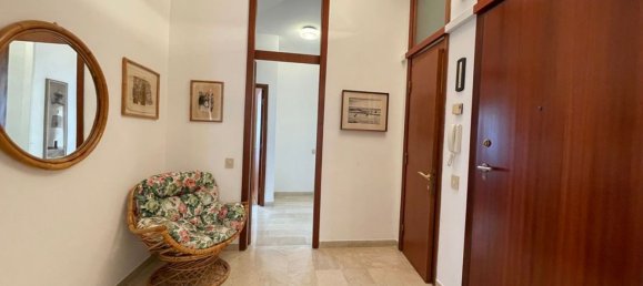 Квартира с 4 комнатами в Алассио, Италия № 143155 10