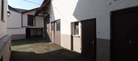 8-salle Châteaux à Grunberg, Germany No. 2968 4