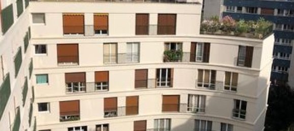 1 bedroom Apartment in Paris, France No. 315243 2