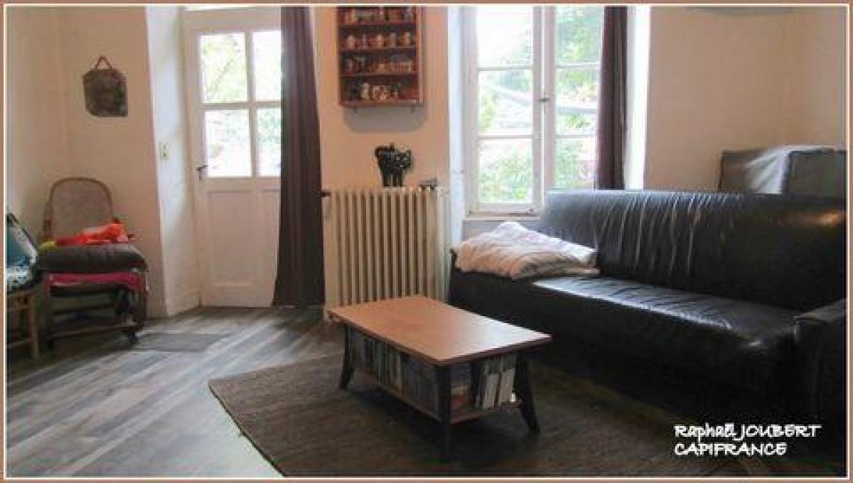 Дом с 4 спальнями в Майен, Франция № 32250