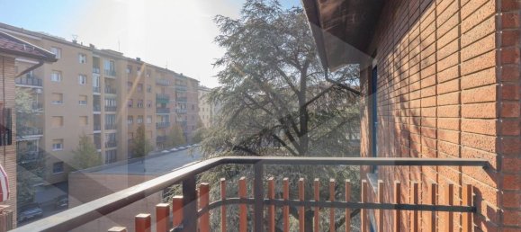 3غرفة شقة في Casalecchio di Reno, Italy رقم 19070 4