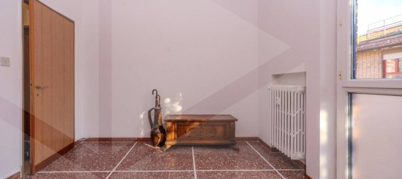 3غرفة شقة في Casalecchio di Reno, Italy رقم 19070 19