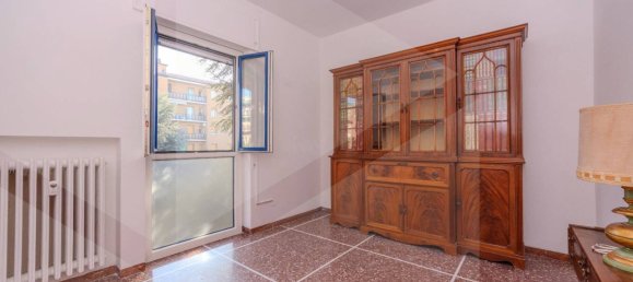 3غرفة شقة في Casalecchio di Reno, Italy رقم 19070 15