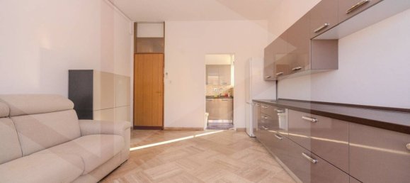 3غرفة شقة في Casalecchio di Reno, Italy رقم 19070 42