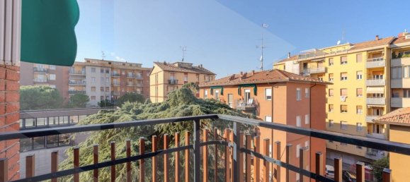 3غرفة شقة في Casalecchio di Reno, Italy رقم 19070 40