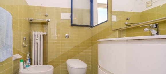 3غرفة شقة في Casalecchio di Reno, Italy رقم 19070 24