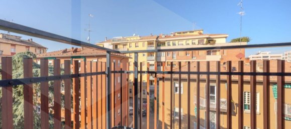 3غرفة شقة في Casalecchio di Reno, Italy رقم 19070 38