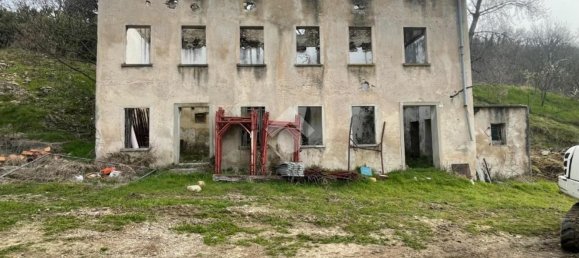 Studio in Vittorio Veneto, Italy No. 227267 7