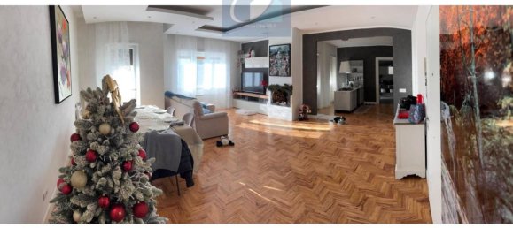 4 rooms Apartment in Rome, Italy No. 29671 2