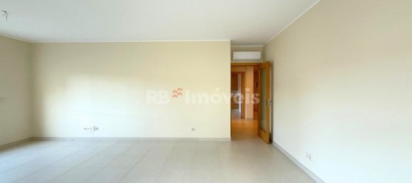 3 bedrooms Apartment in Entroncamento, Portugal No. 238407 15