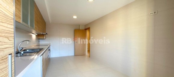 3 bedrooms Apartment in Entroncamento, Portugal No. 238407 11