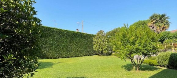 5 rooms Villa in Montano Lucino, Italy No. 79979 32