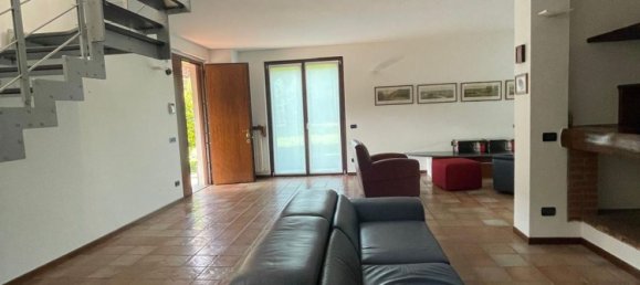 5 rooms Villa in Montano Lucino, Italy No. 79979 9