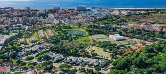 Villa de 5 dormitorios en Quarteira, Portugal No. 130787 39