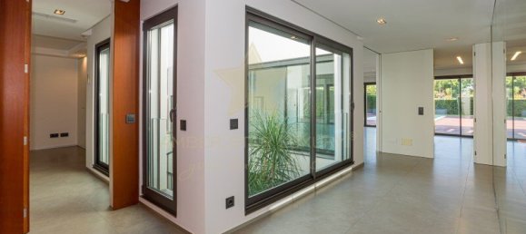 Villa de 5 dormitorios en Quarteira, Portugal No. 130787 8