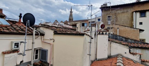 3 rooms Apartment in Florence, Italy No. 205524 21