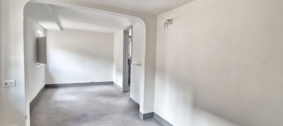 3 rooms Apartment in Florence, Italy No. 205524 16