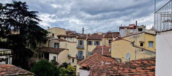 3 rooms Apartment in Florence, Italy No. 205524 12