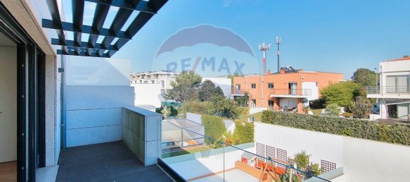 5 bedrooms House in Porto, Portugal No. 22142 14