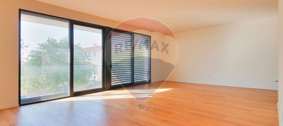 5 bedrooms House in Porto, Portugal No. 22142 9