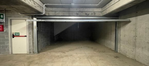 16m² Garage in Cuneo, Italy No. 176692 4