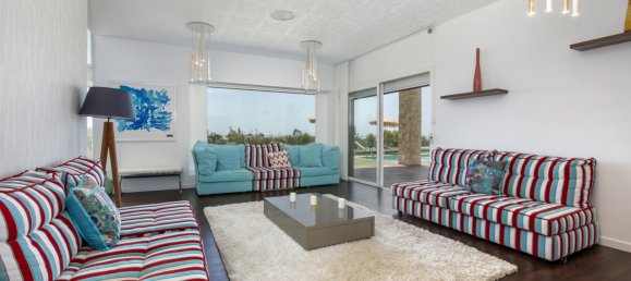 4 Schlafzimmer Villa in Malaga, Spain, Nr. 42408 2