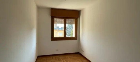 5 rooms Apartment in Conegliano, Italy No. 105709 2